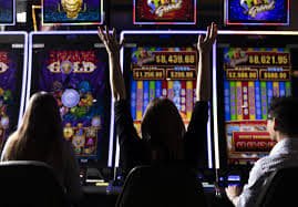 31 ph Philippines gaming platform hero banner showing sports and casino categories